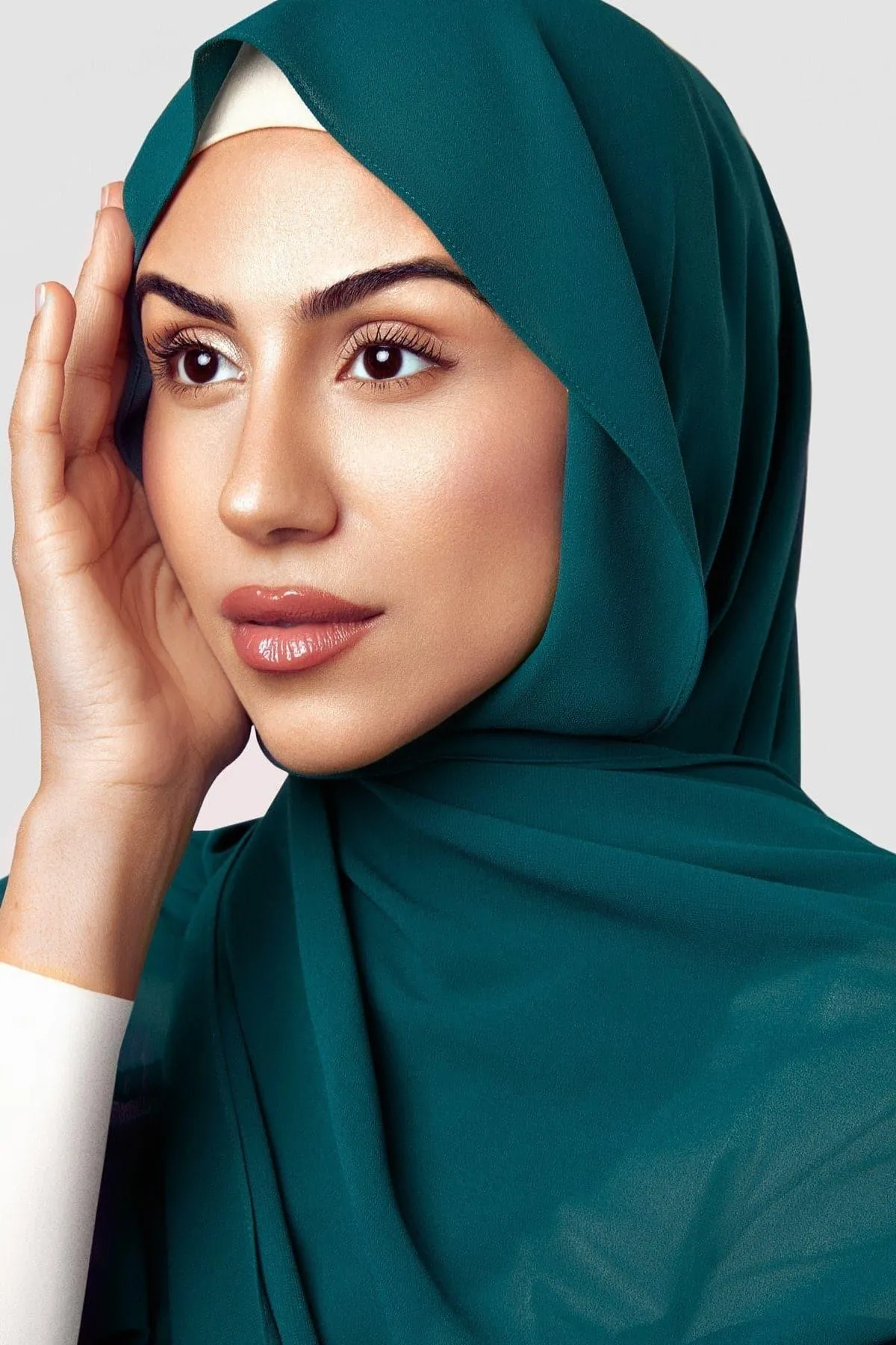 Basic Luxe Chiffon Hijab- Amaya