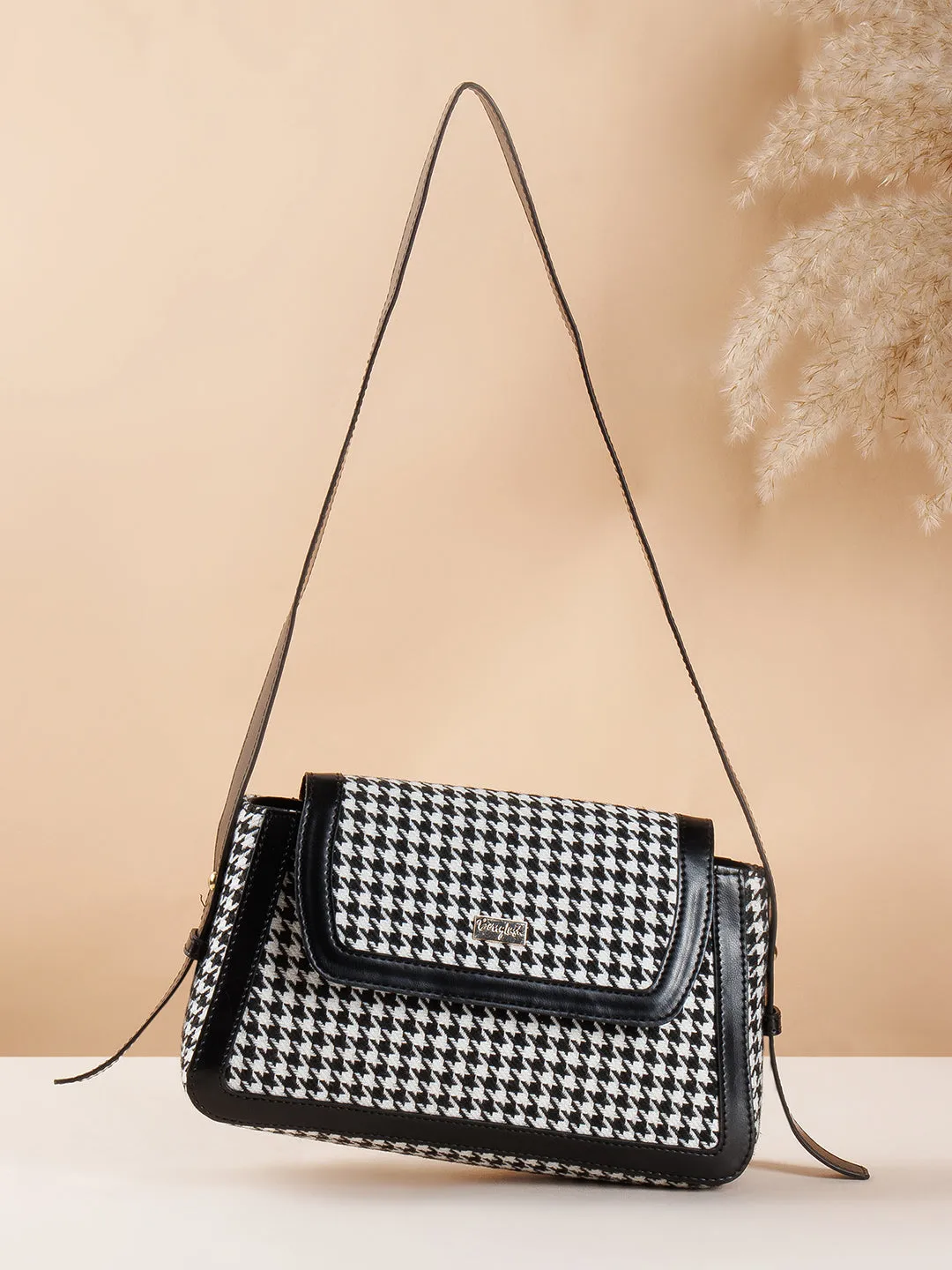 Berrylush Women Black & White Houndstooth Printed Polyester Zipper-Up Embellished Sling Bag