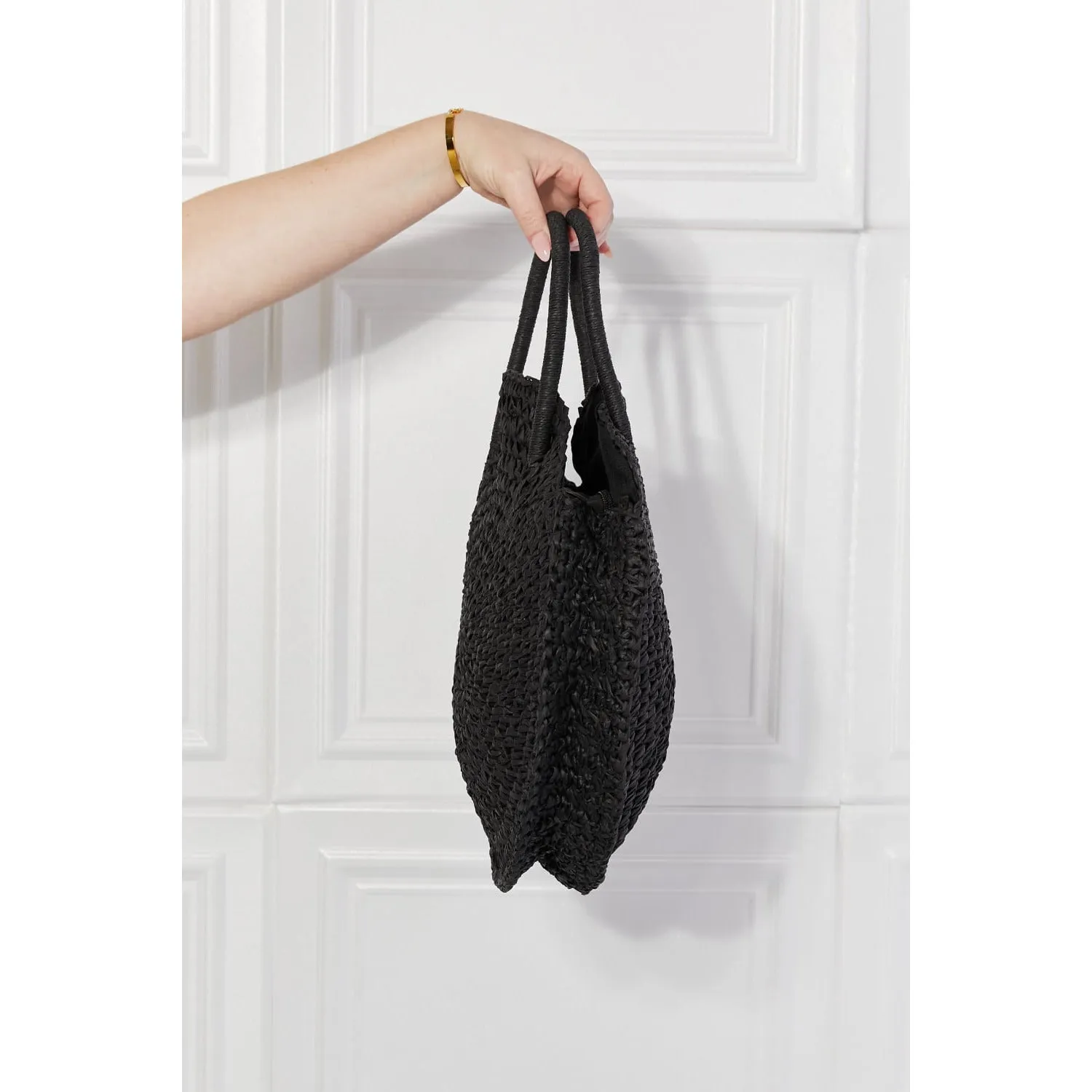 JUSTIN TAYLOR Beach Date Straw Rattan Handbag in Black