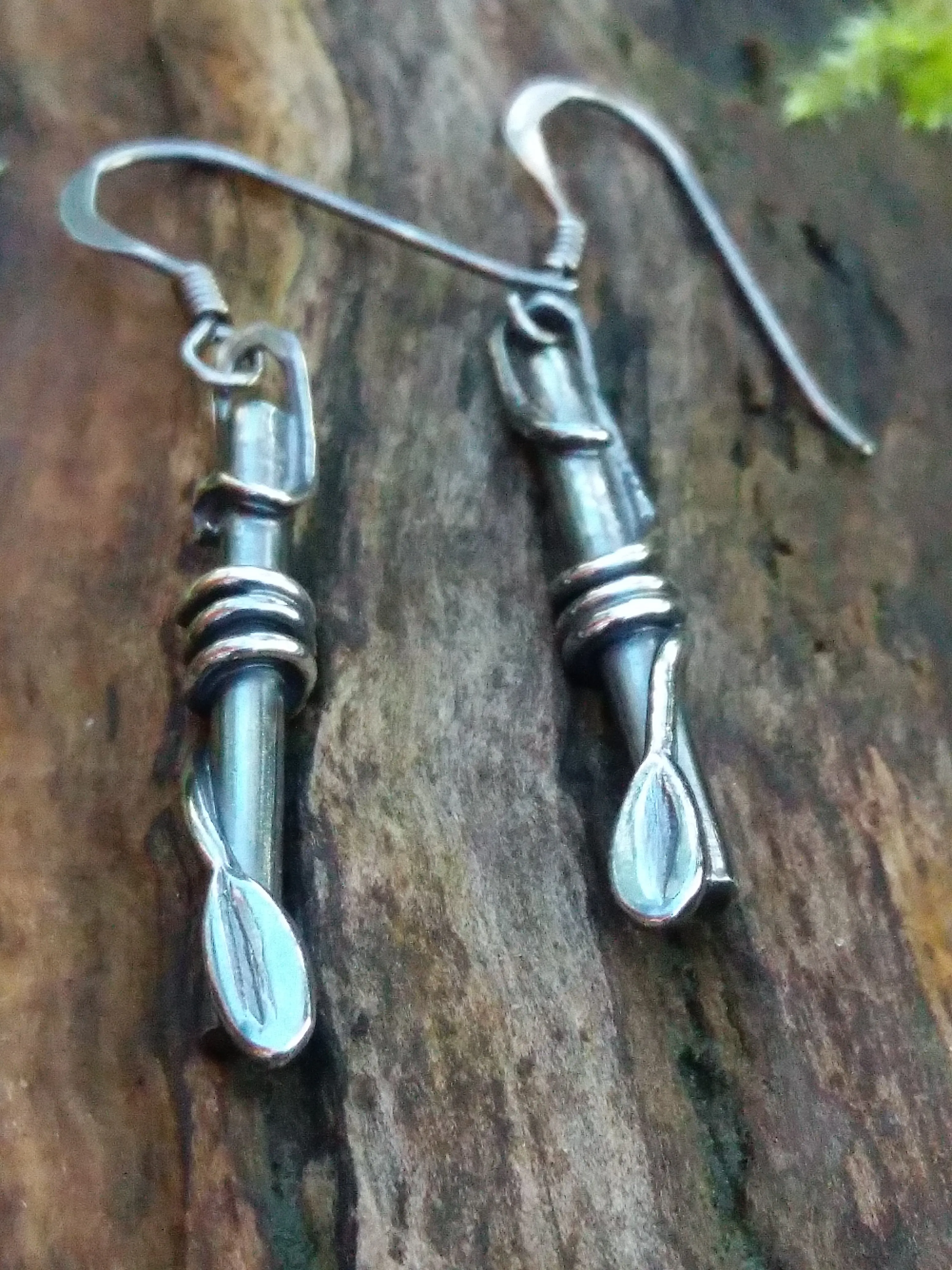 Leaf Wound Drop Earrings