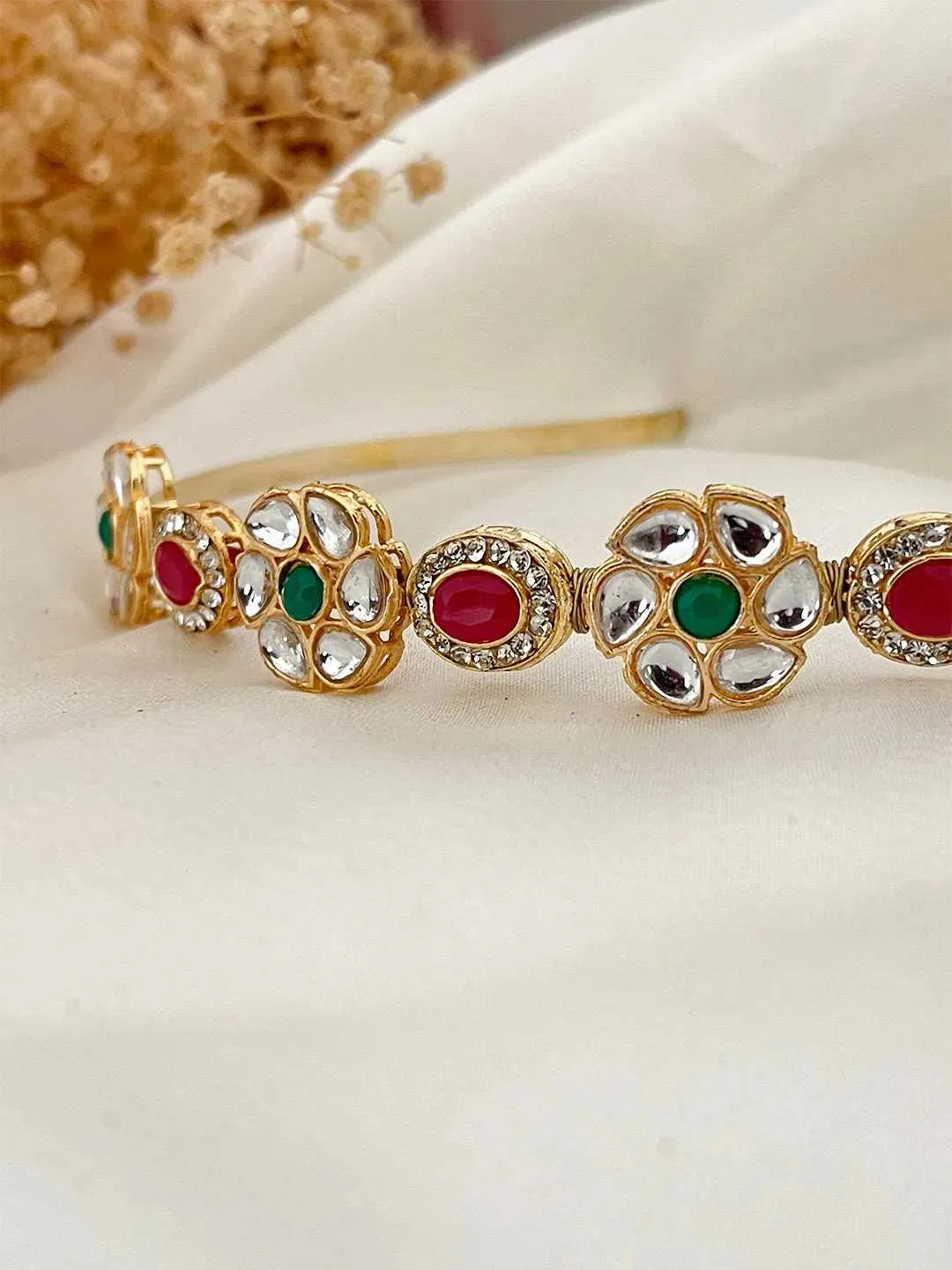 Majestique Women Embellished Hairband