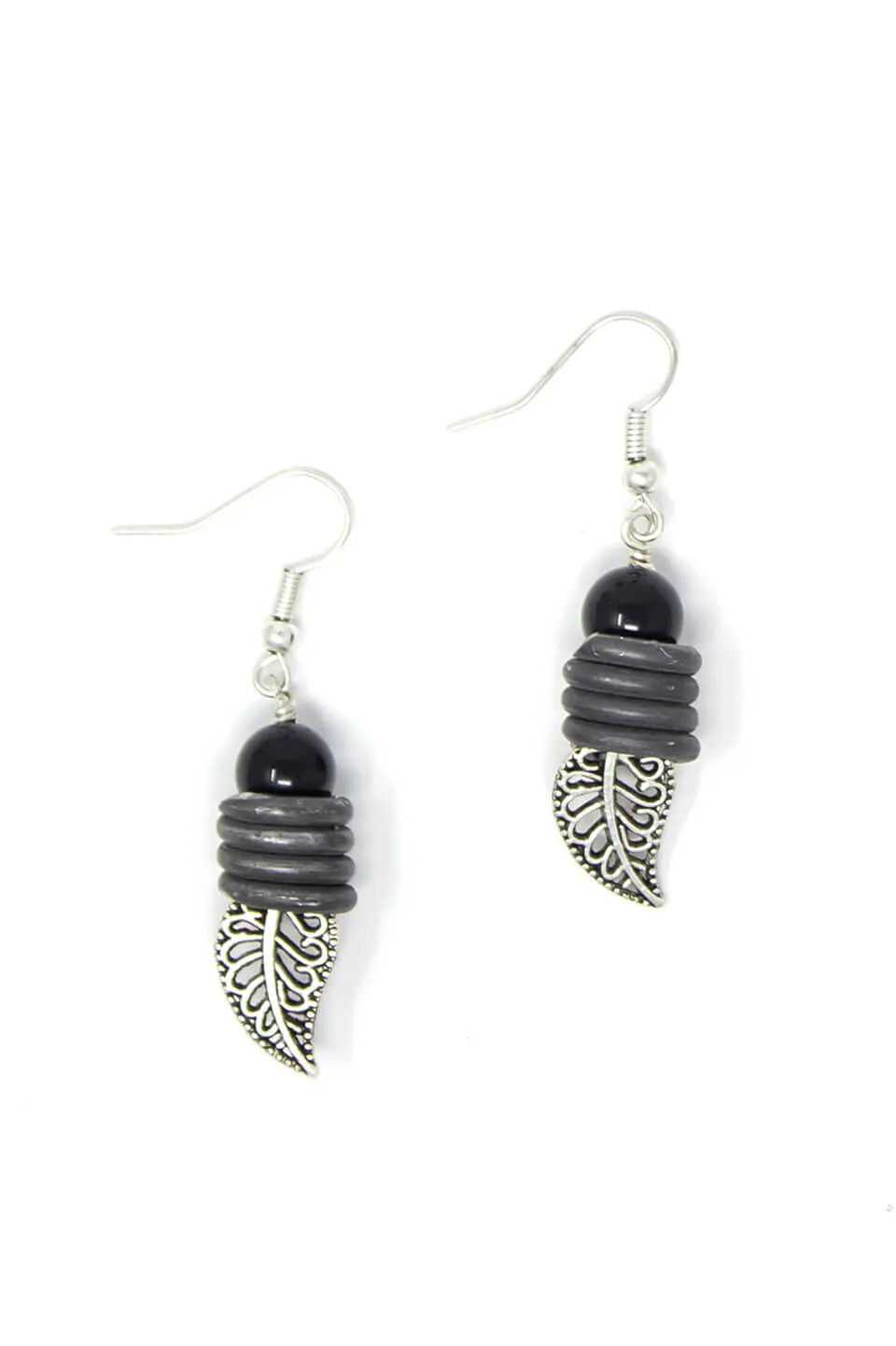 Snare leaf earrings